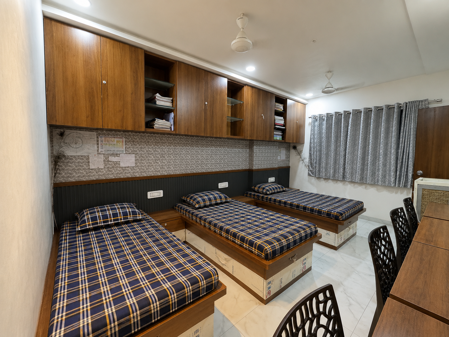 Triple sharing room